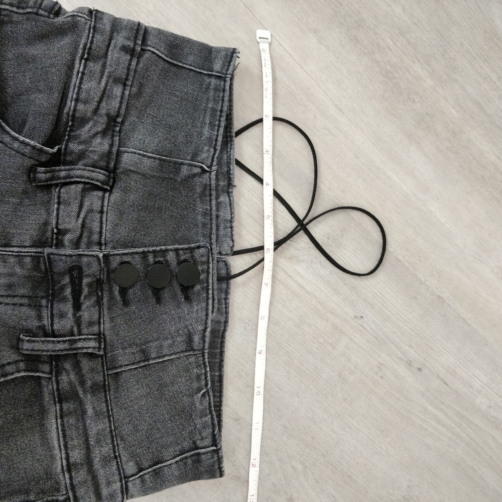NWOT Gray wash high waist jean shorts - Picture 10 of 17